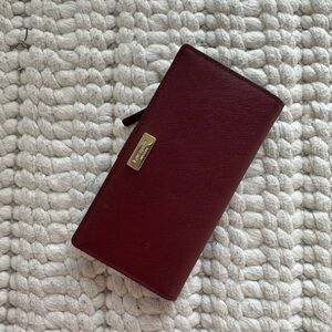 Kate Spade | Stacy Wallet in Burgundy